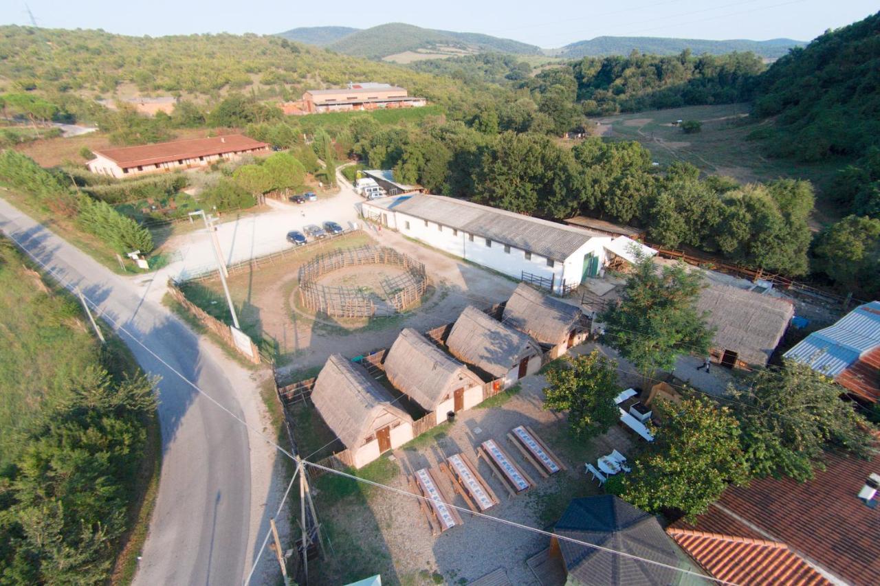 Hostel La Dimora Degli Etruschi Civitella Cesi Exterior foto